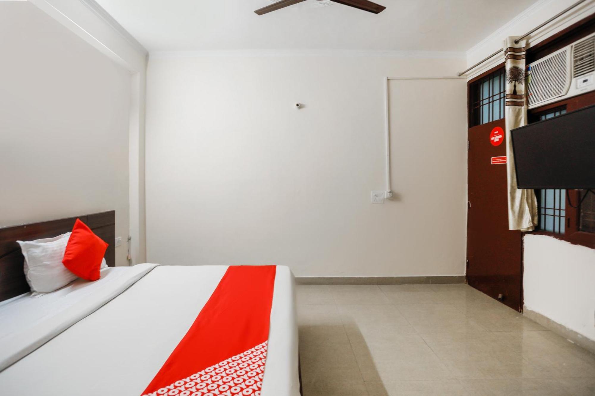 OYO 71053 Av Residency Noida Exterior foto