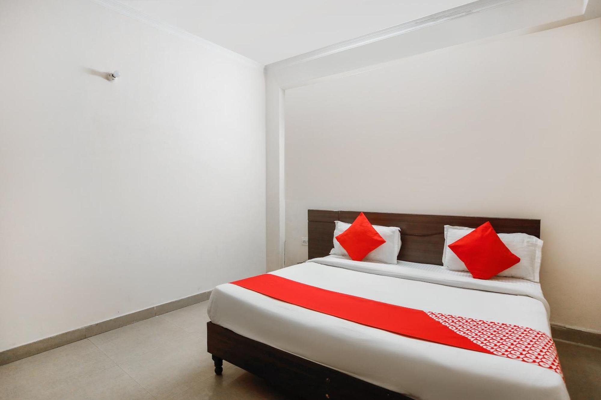 OYO 71053 Av Residency Noida Exterior foto