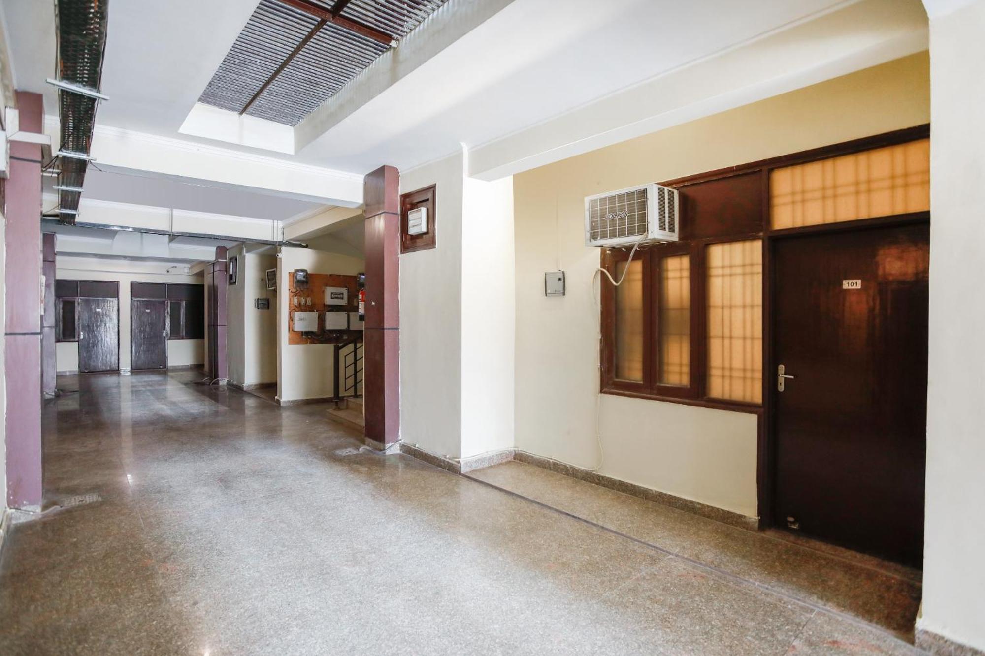 OYO 71053 Av Residency Noida Exterior foto