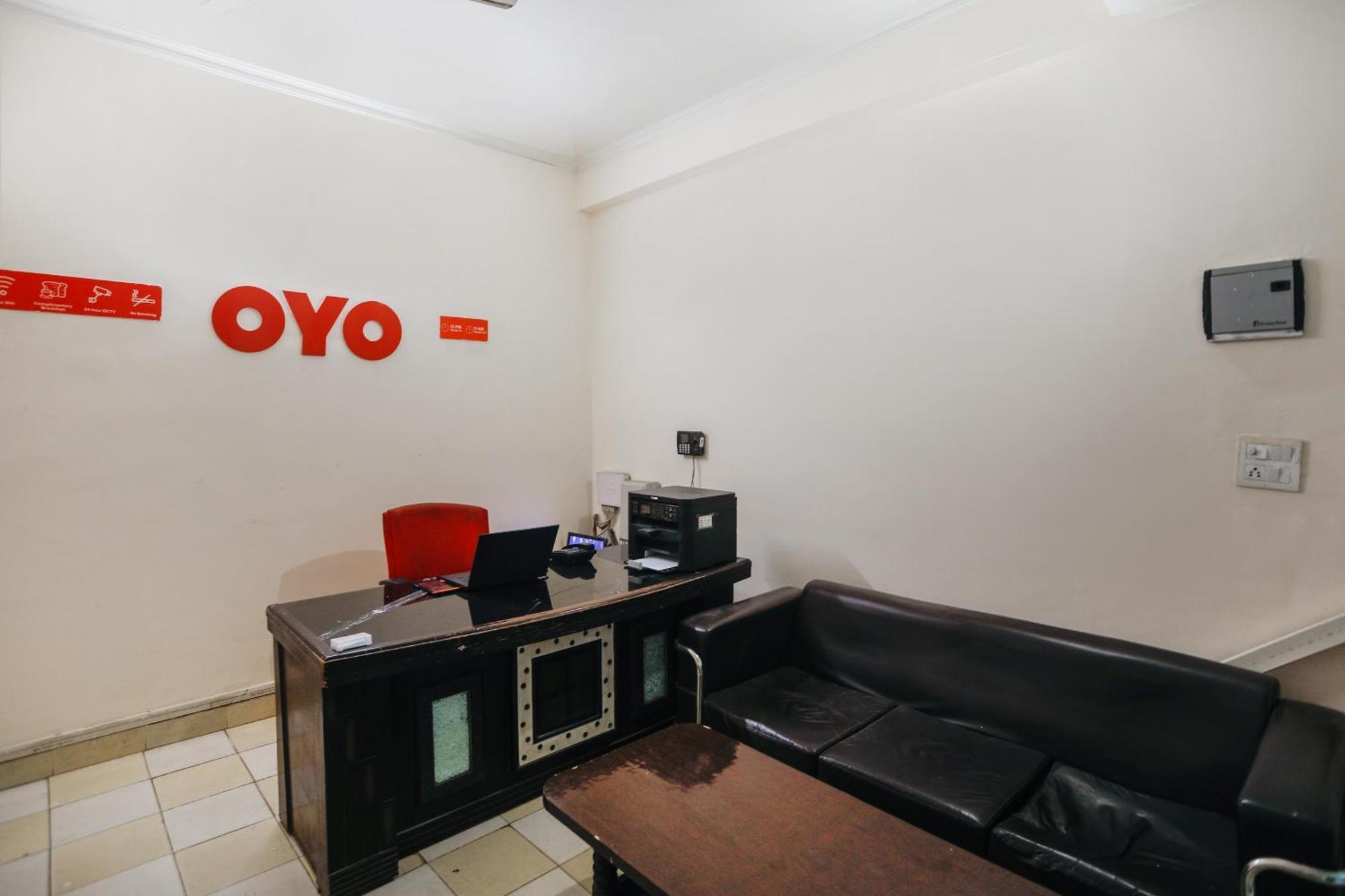 OYO 71053 Av Residency Noida Exterior foto